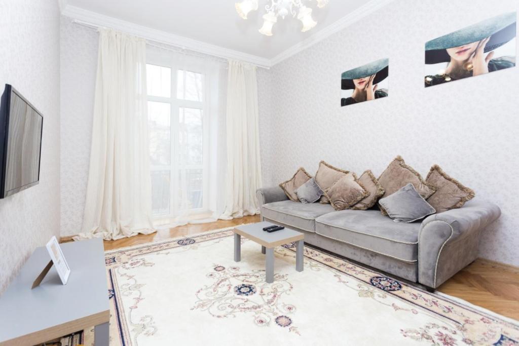 Apartment Lenina 3 Mińsk Zewnętrze zdjęcie